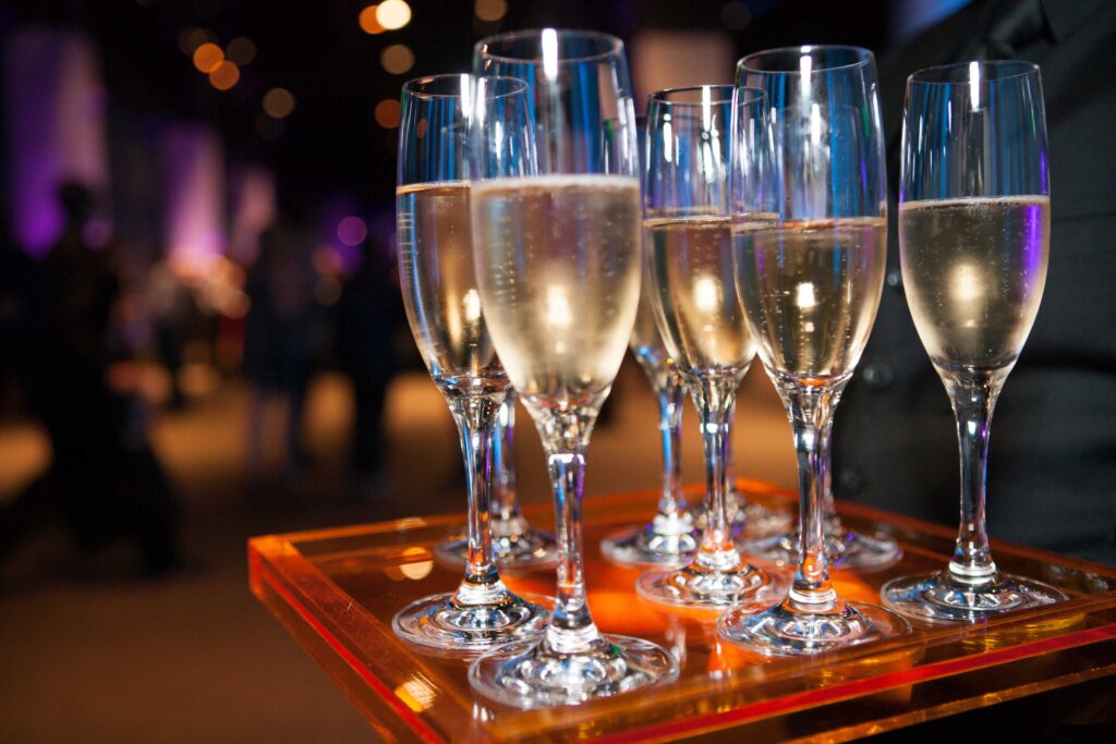 A tray of champagne flutes.