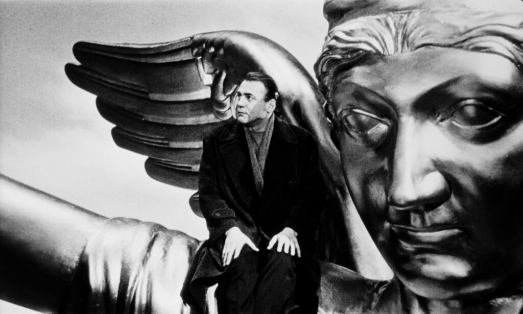 Wings of Desire film still