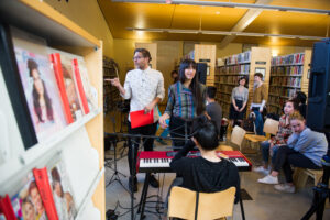 A group of people in an Library