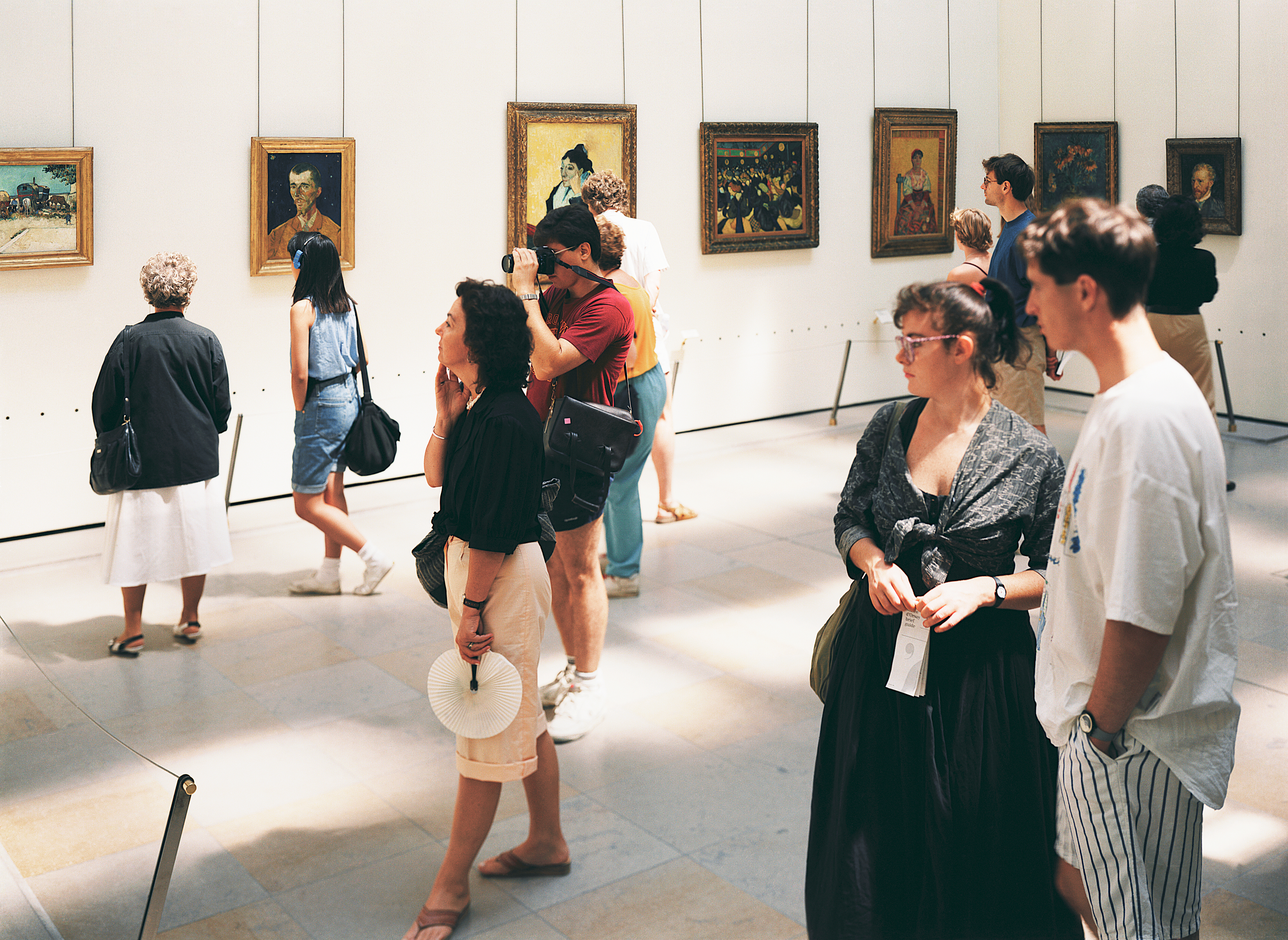 Thomas Struth, Musée d'Orsay 1, Paris, 1989, 1989 · SFMOMA, image size:3487x2545