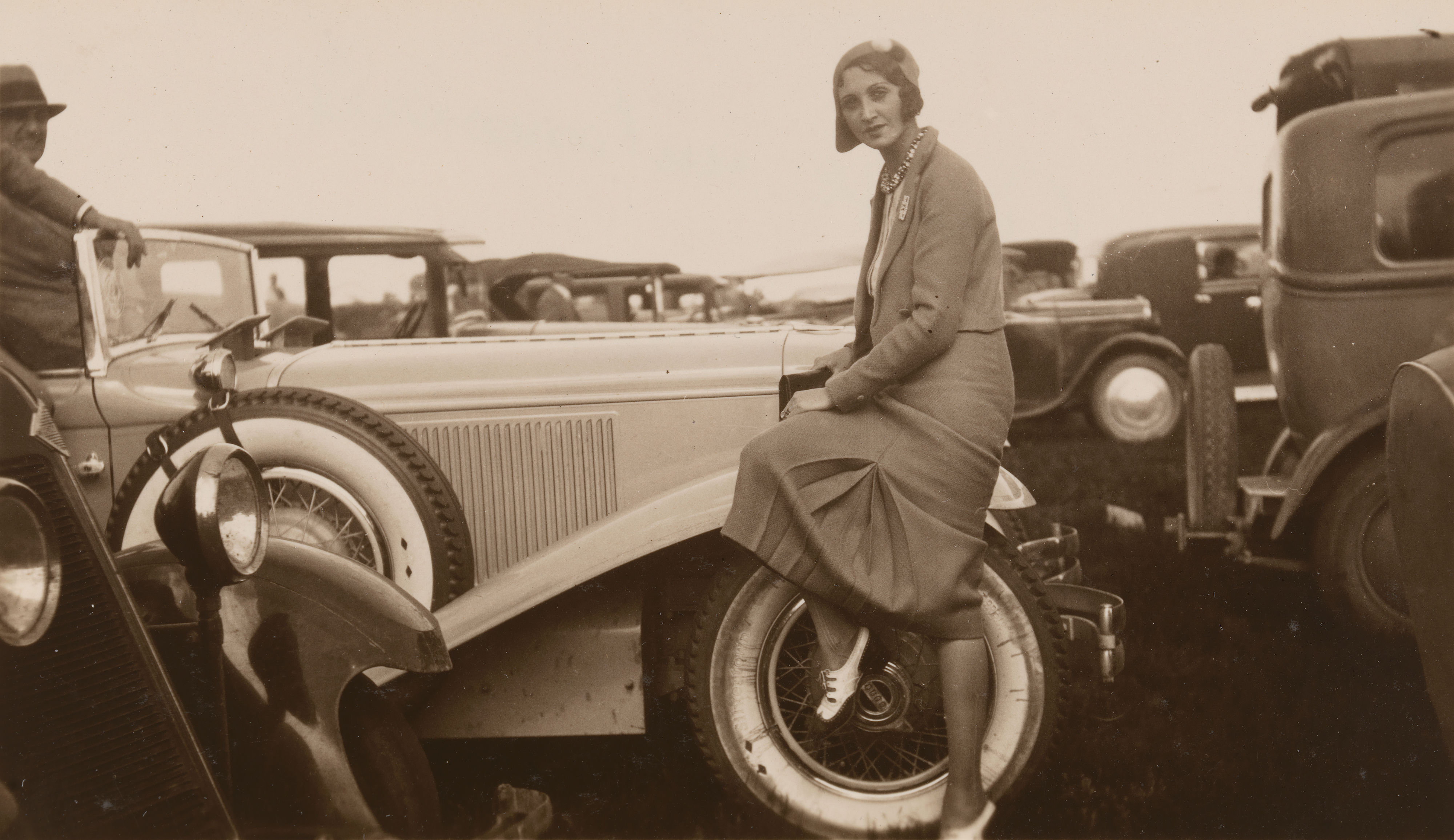 Jacques-Henri Lartigue, Renée Perle, Leaning on Motorcar, Le Mans