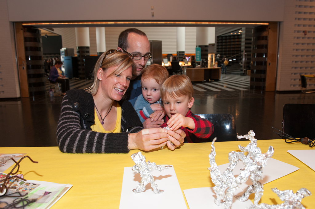 Family Studio: Circus Animals