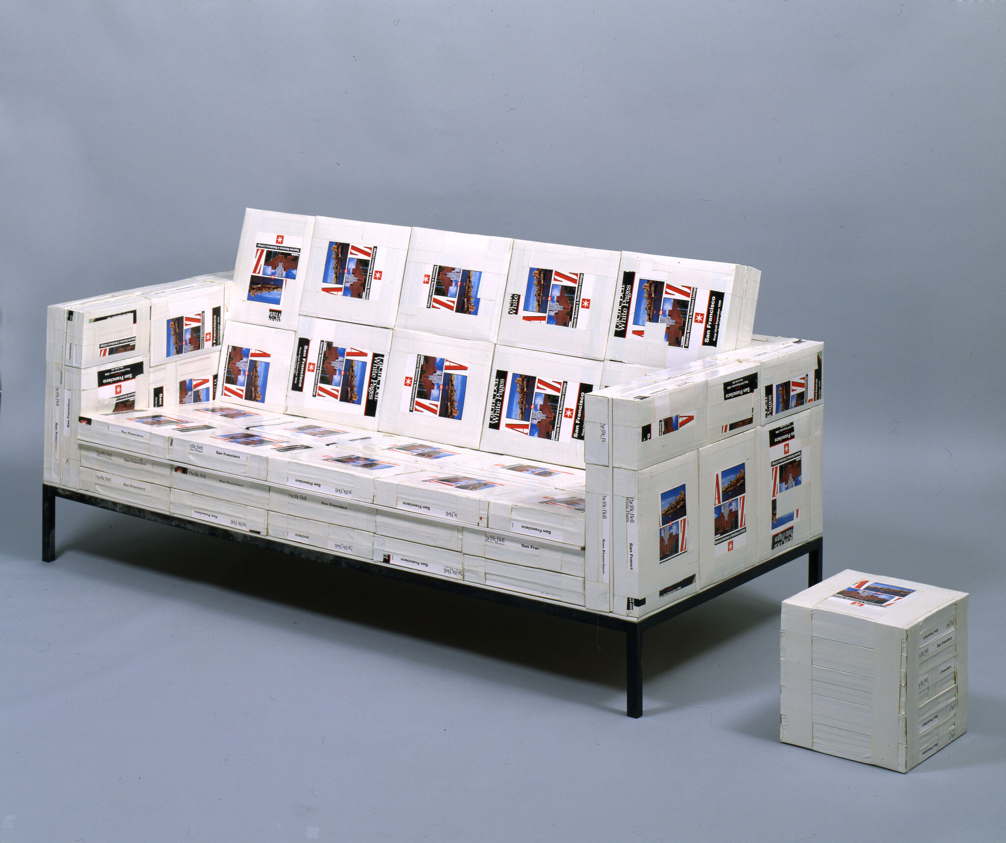 家具・インテリア tomo Tom Sachs, Knoll loveseat and end table, 1996 · SFMOMA