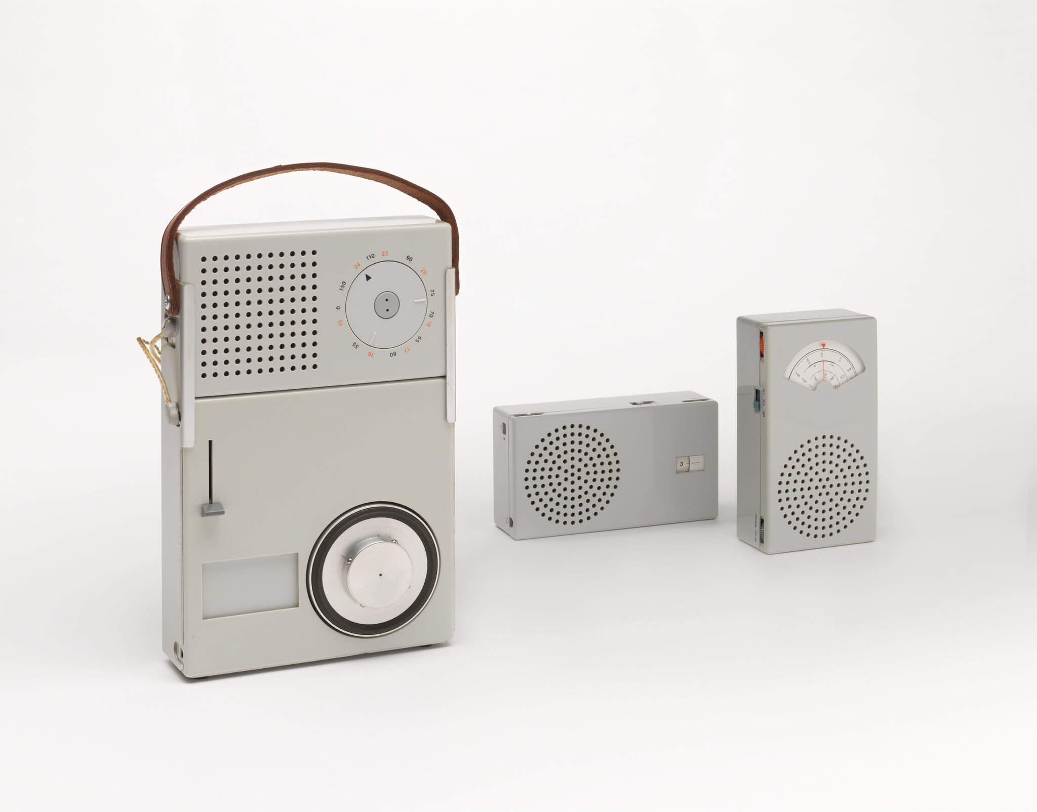 Dieter Rams, Braun TP 1 transistor radio (T 3) with phonograph (P